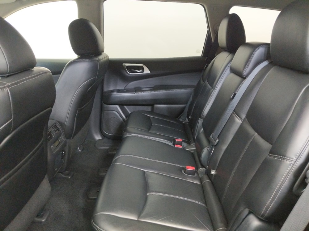 2015 Nissan Pathfinder - Driver Rear Seat