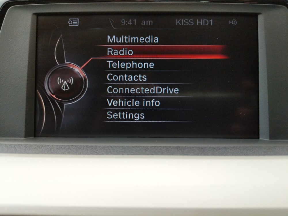2017 BMW 320i - Stereo Package