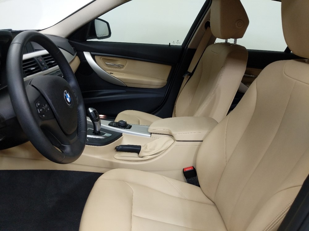 2017 BMW 320i - Driver Front Seat