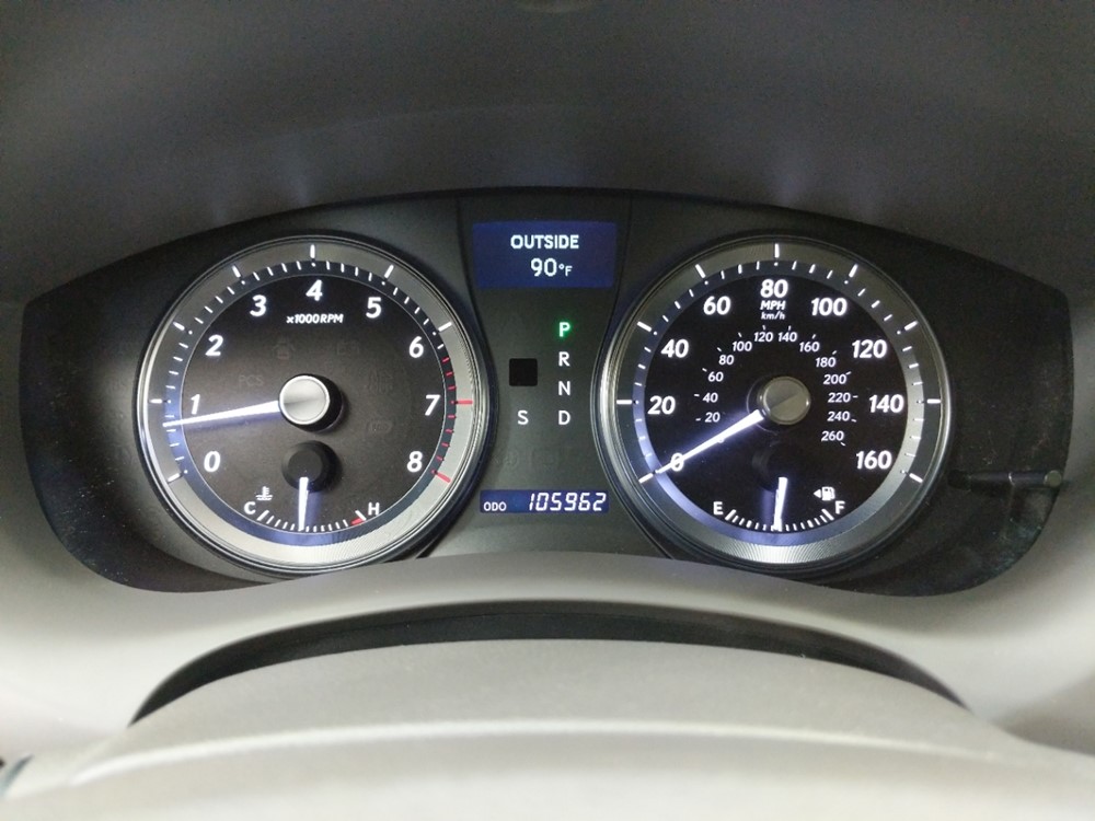 2011 Lexus ES 350 - Odometer Close Up