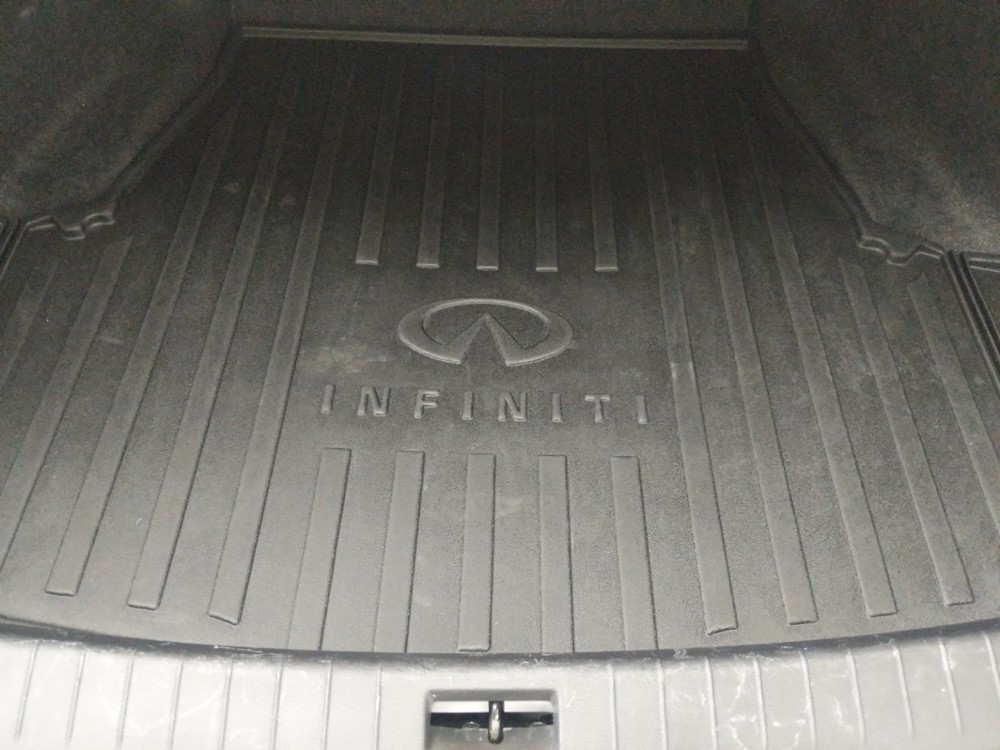 2015 INFINITI Q50 - Trunk