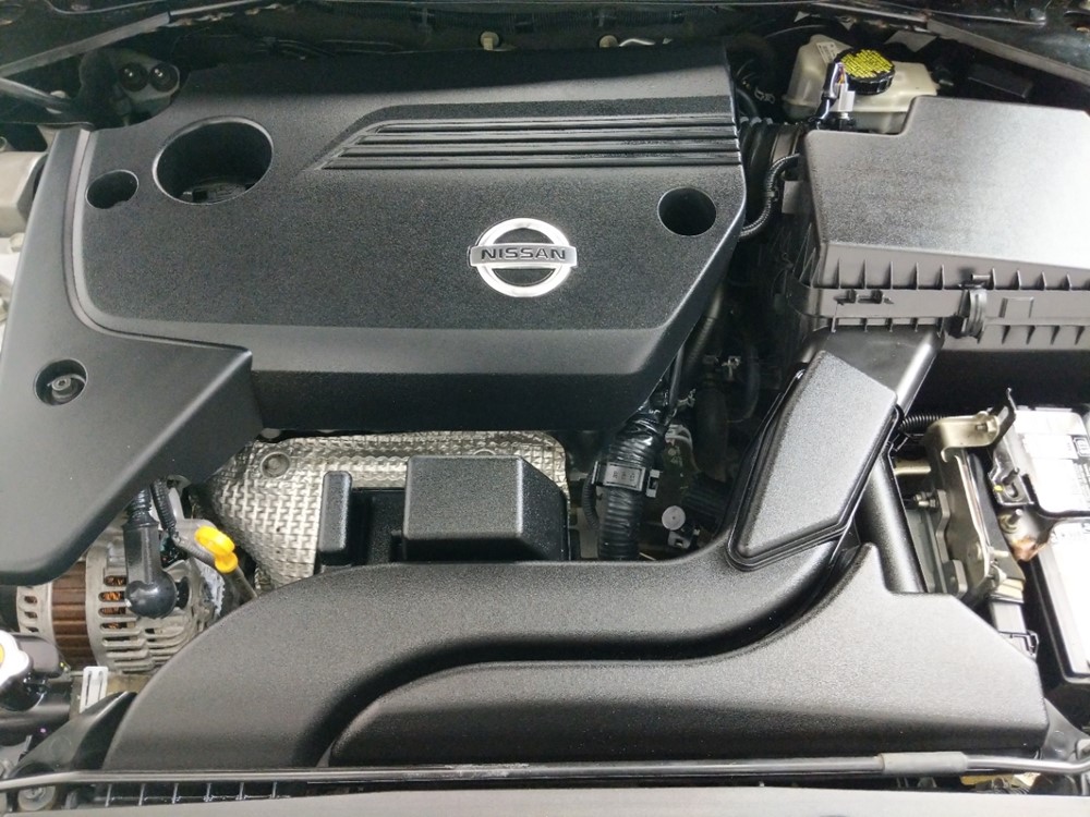2014 Nissan Altima - Engine