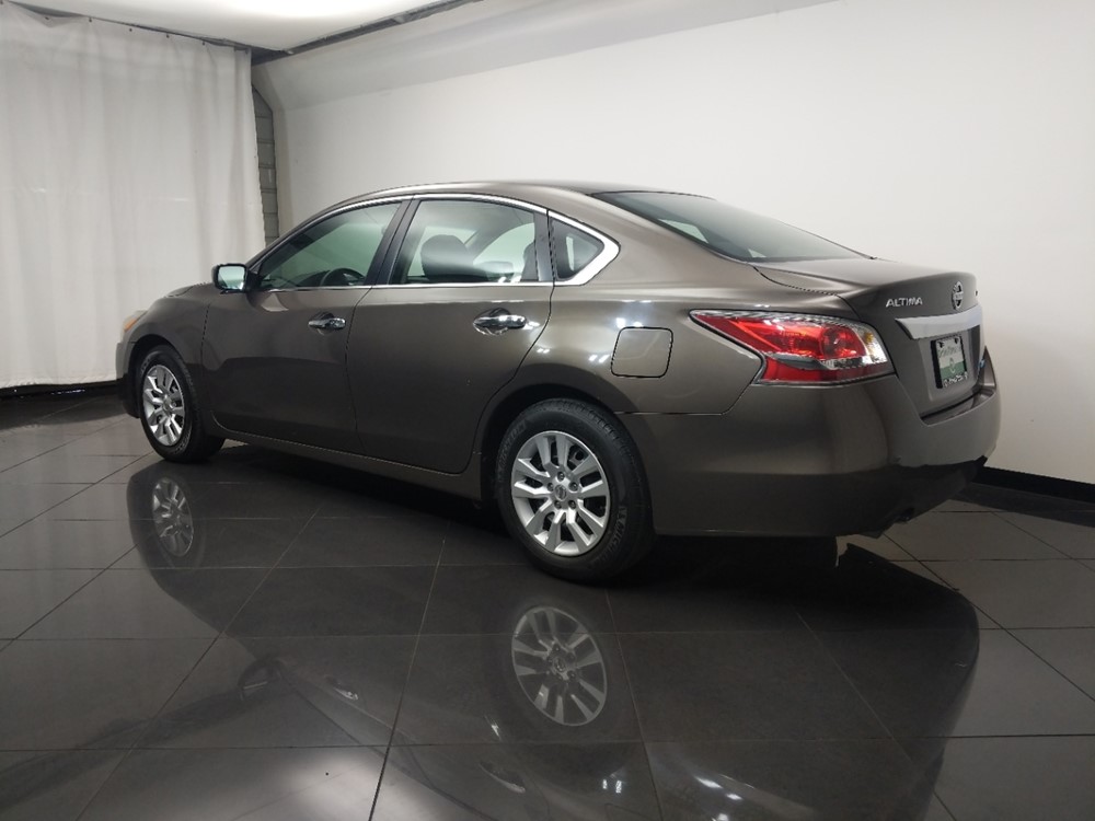 2014 Nissan Altima - Driver Rear Bumper