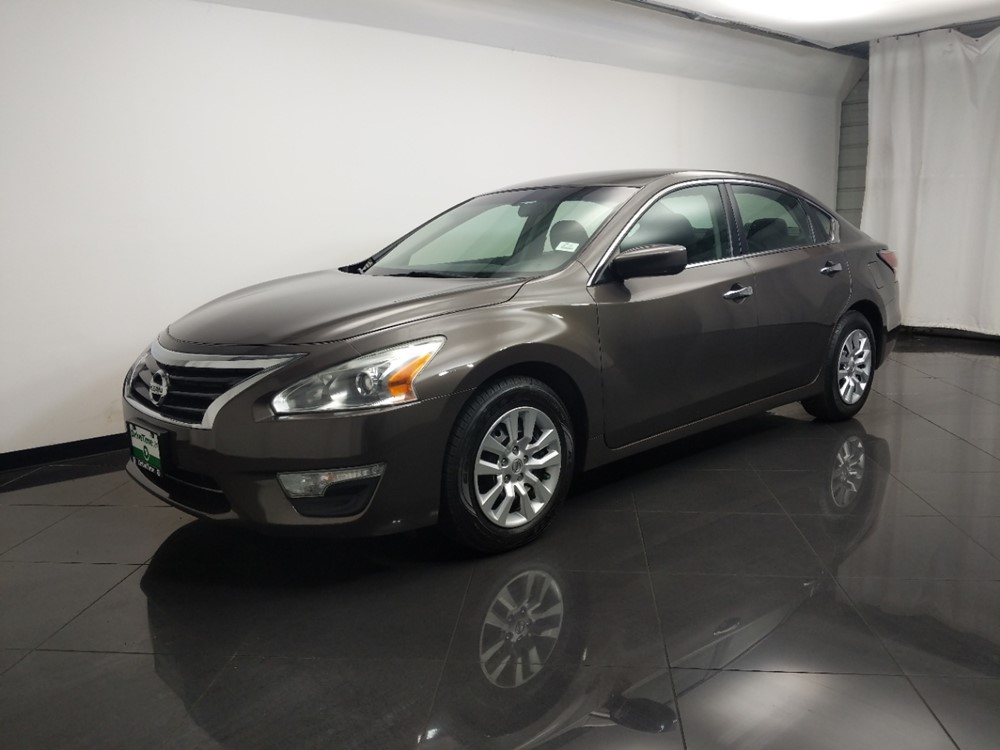 2014 Nissan Altima - Driver Front Bumper