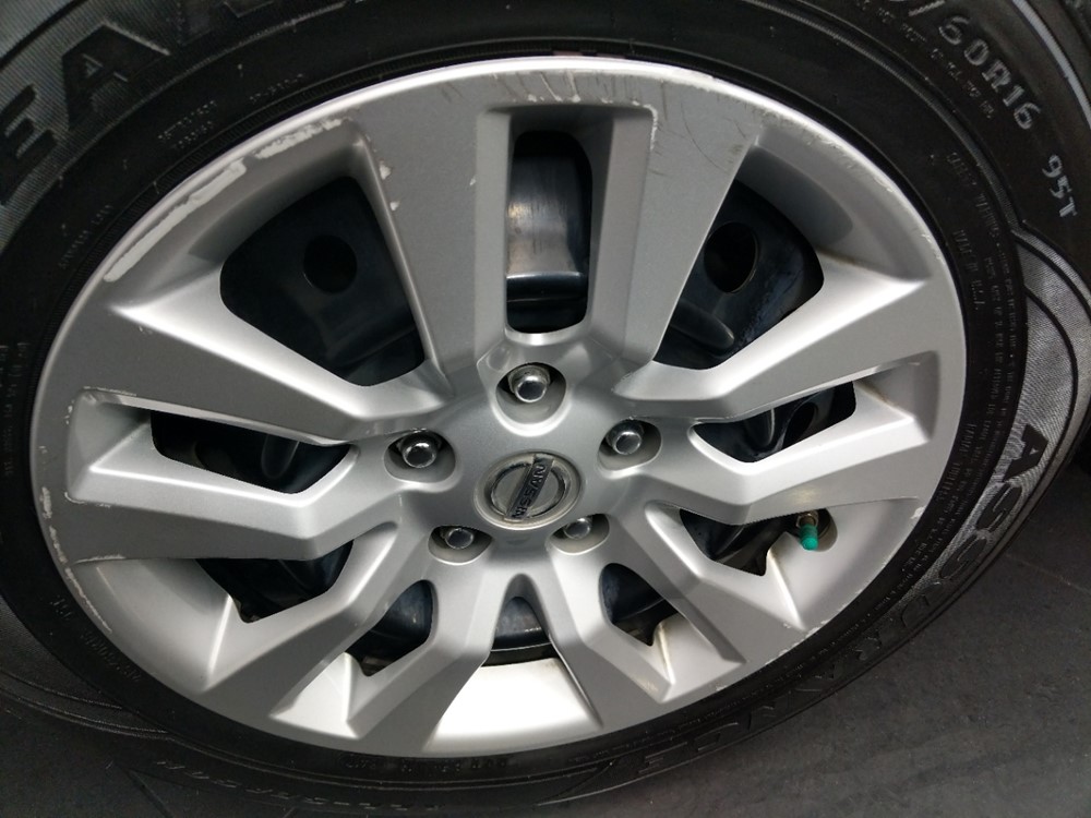 2014 Nissan Altima - Wheel