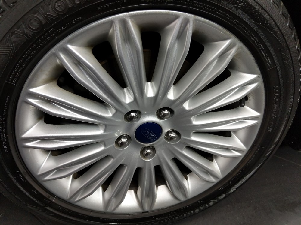 2015 Ford Fusion - Wheel