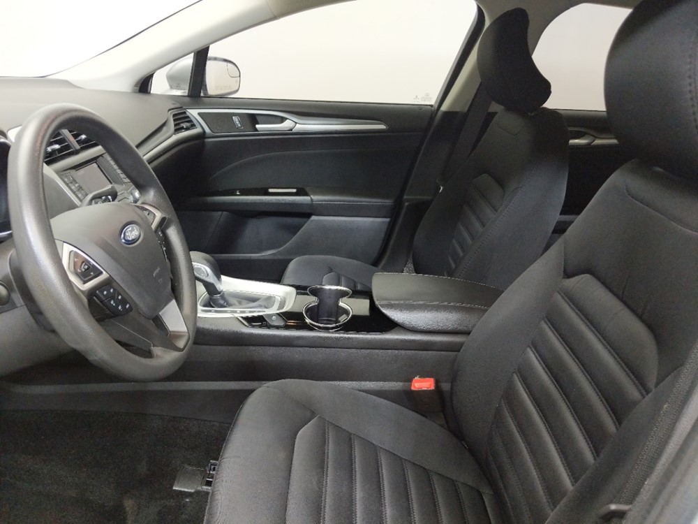 2015 Ford Fusion - Driver Front Seat