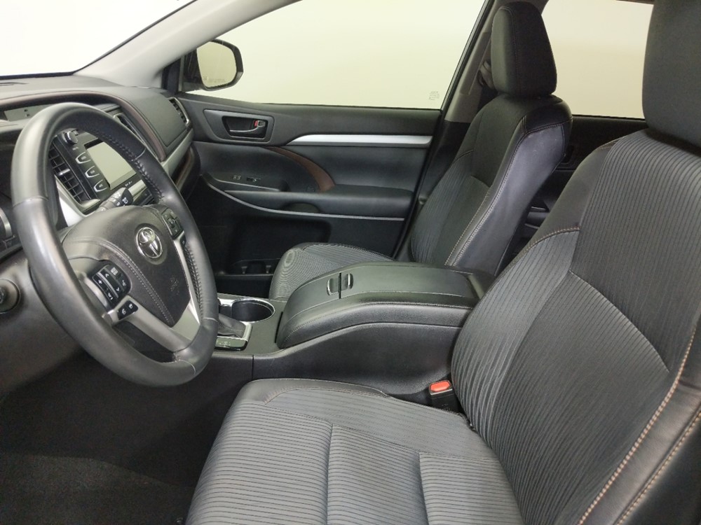 2015 Toyota Highlander - Driver Front Seat