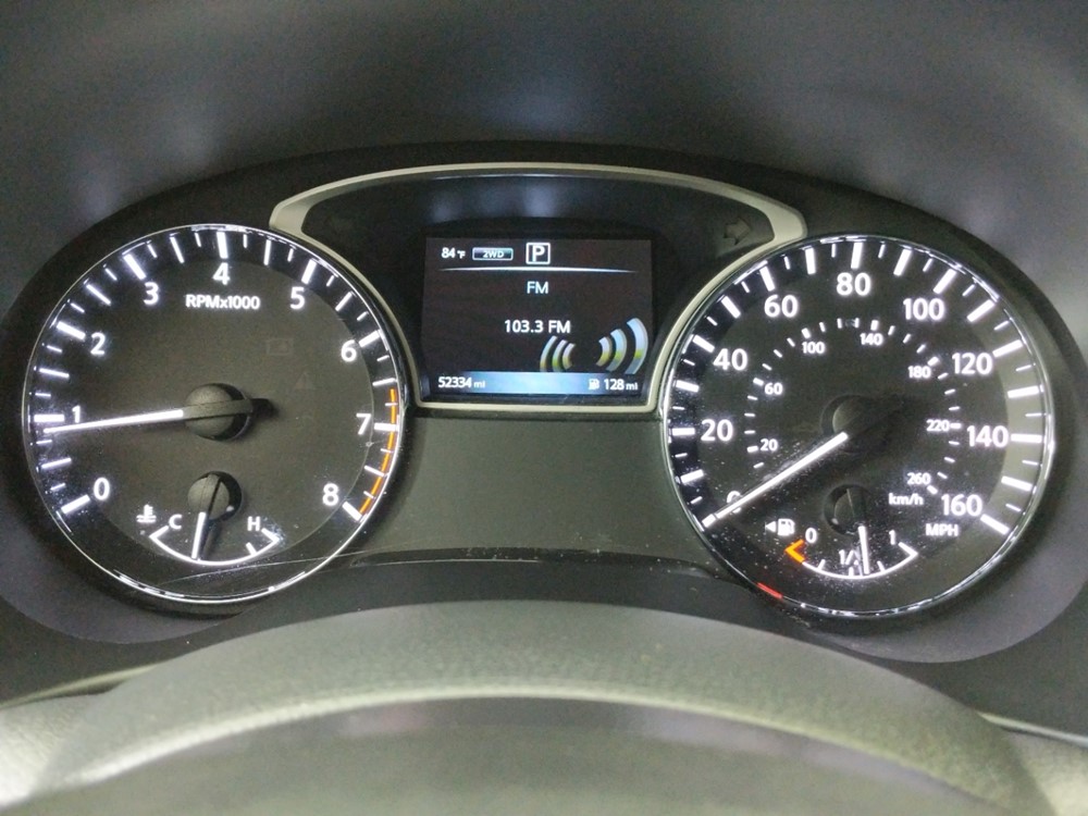 2017 Nissan Pathfinder - Odometer Close Up