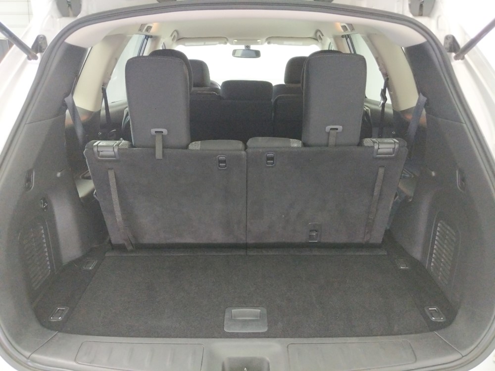 2017 Nissan Pathfinder - Trunk