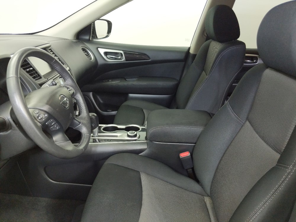 2017 Nissan Pathfinder - Driver Front Seat