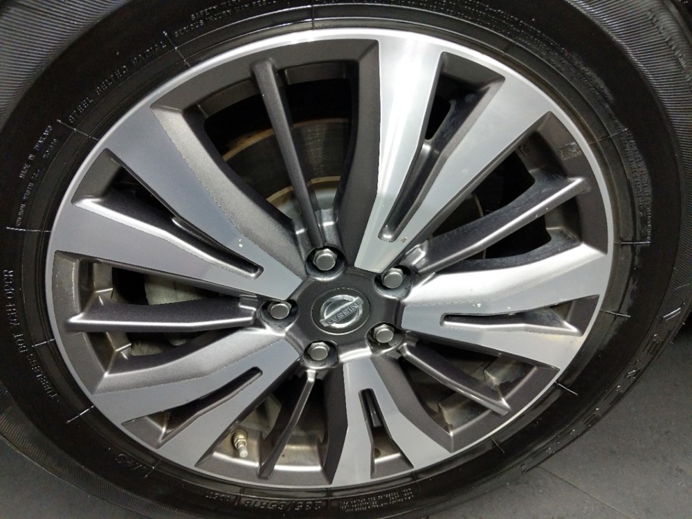 2017 Nissan Pathfinder - Wheel