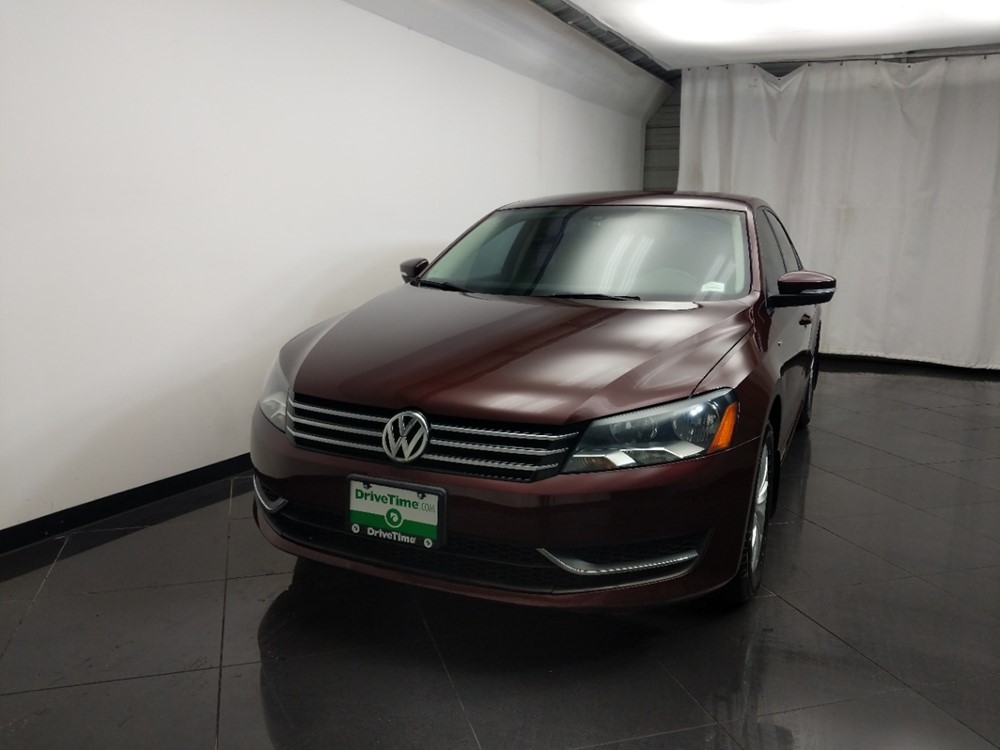 2013 Volkswagen Passat - Driver Front Hood