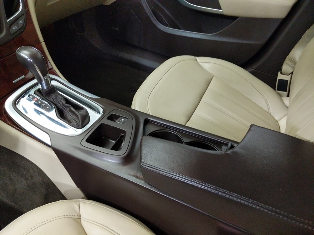 2016 Buick Regal - Center Console/Cup Holders