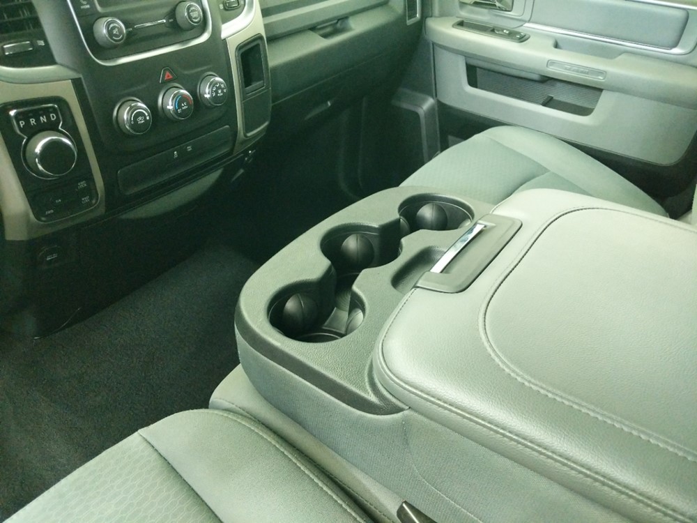 2017 Dodge Ram 1500 - Center Console/Cup Holders