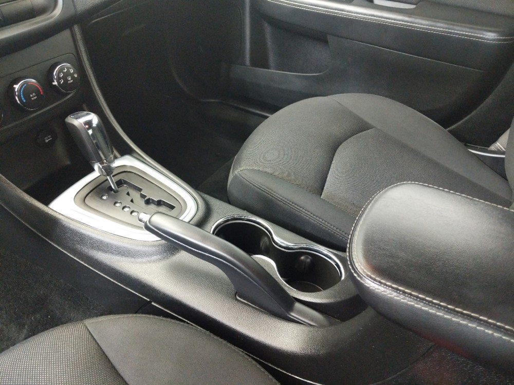 2014 Dodge Avenger - Center Console/Cup Holders