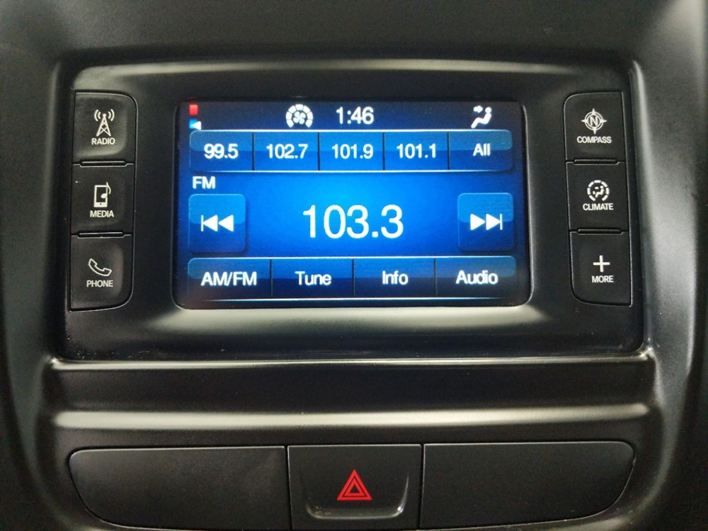 2015 Chrysler 200 - Stereo Package