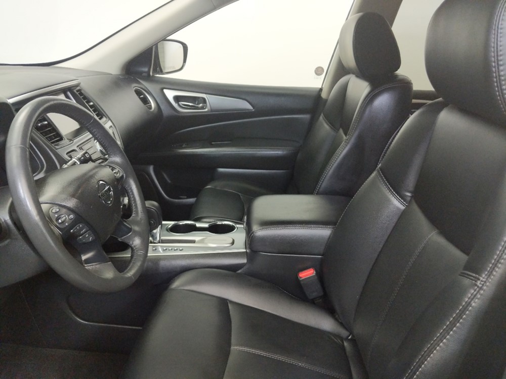 2017 Nissan Pathfinder - Driver Front Seat