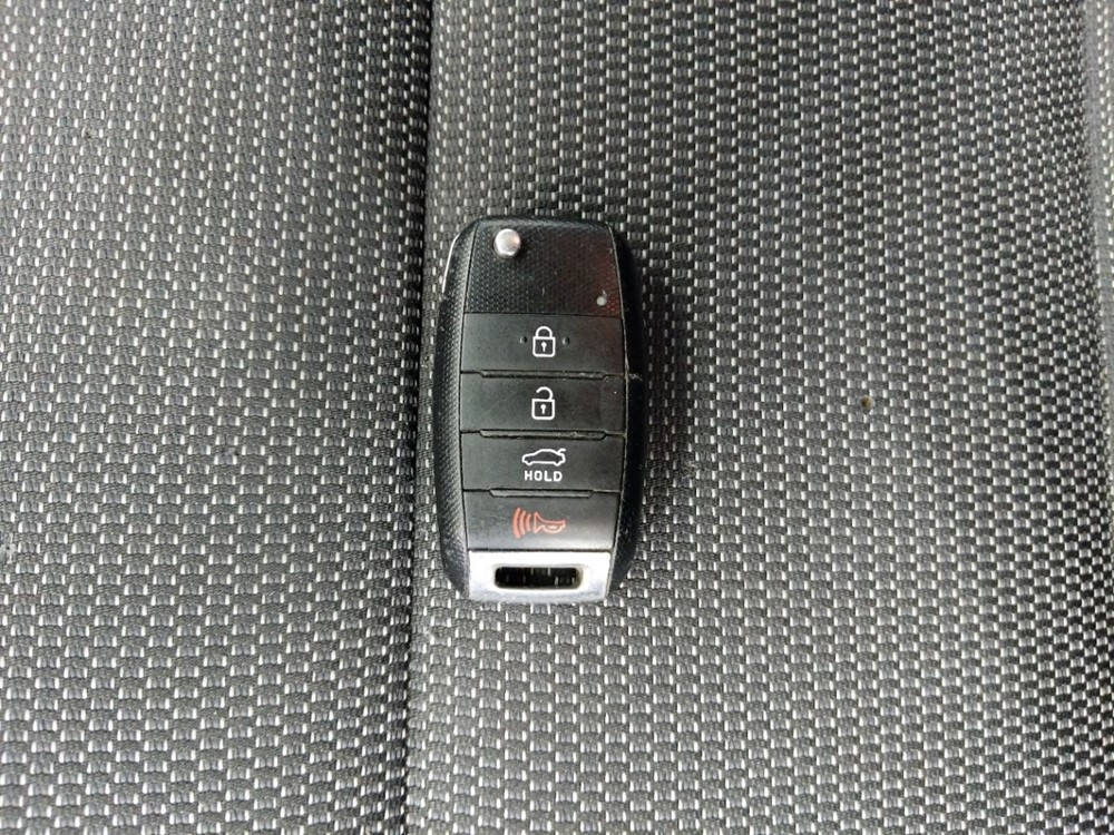 2017 Kia Forte - Keys