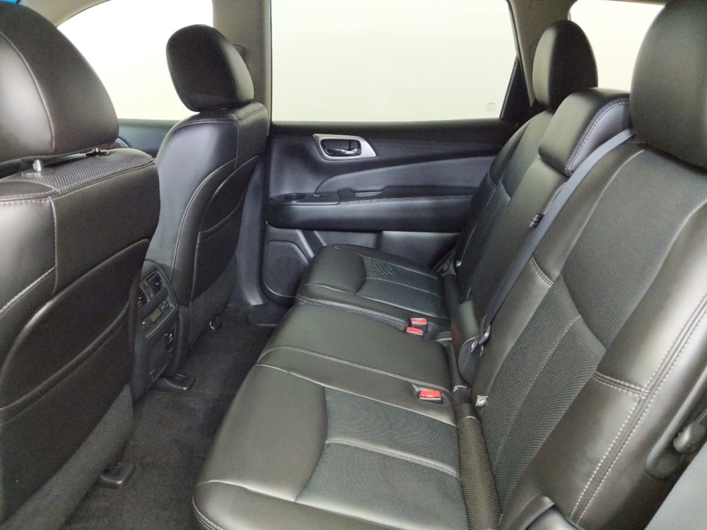 2014 Nissan Pathfinder - Driver Rear Seat