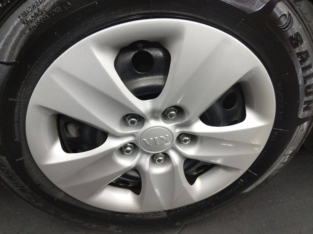 2015 Kia Forte - Wheel