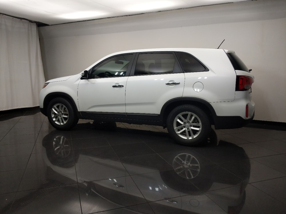 2014 Kia Sorento - Driver Rear Side