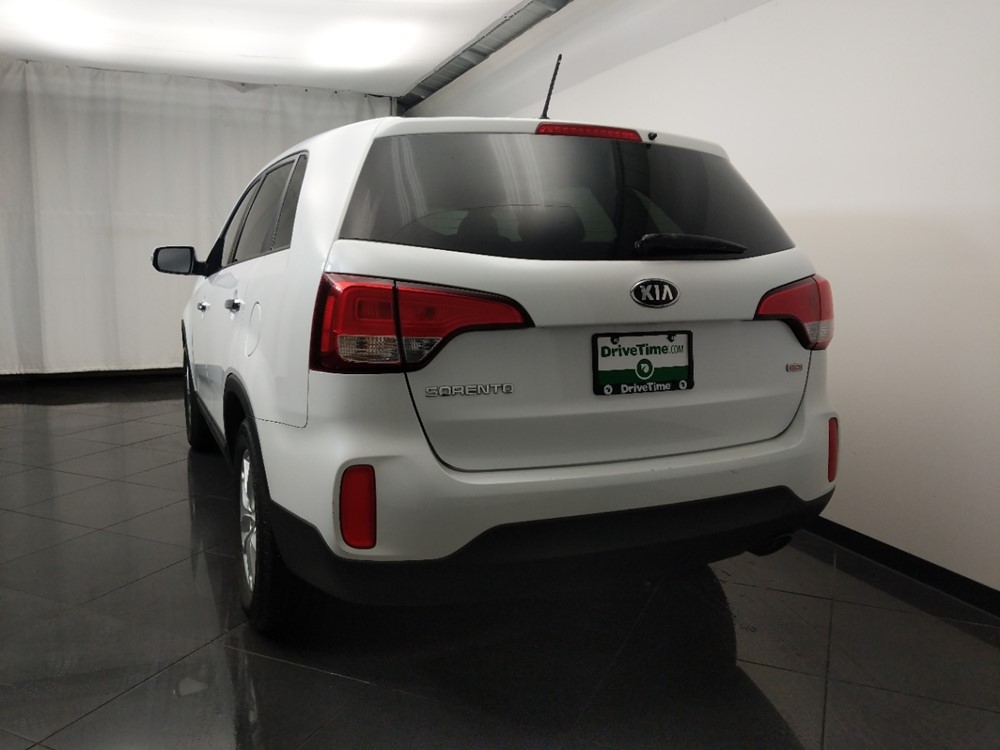 2014 Kia Sorento - Driver Rear Trunk