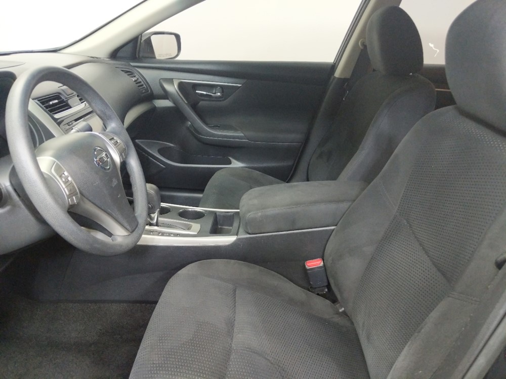 2015 Nissan Altima - Driver Front Seat