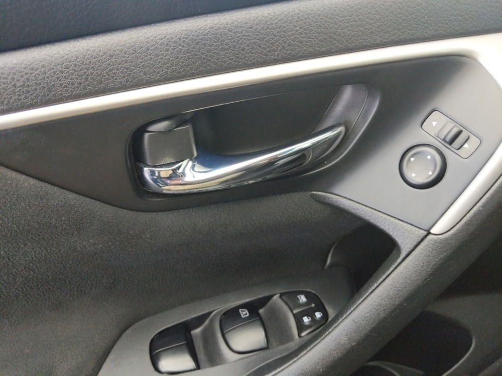 2015 Nissan Altima - Driver Power Windows/Lock Control