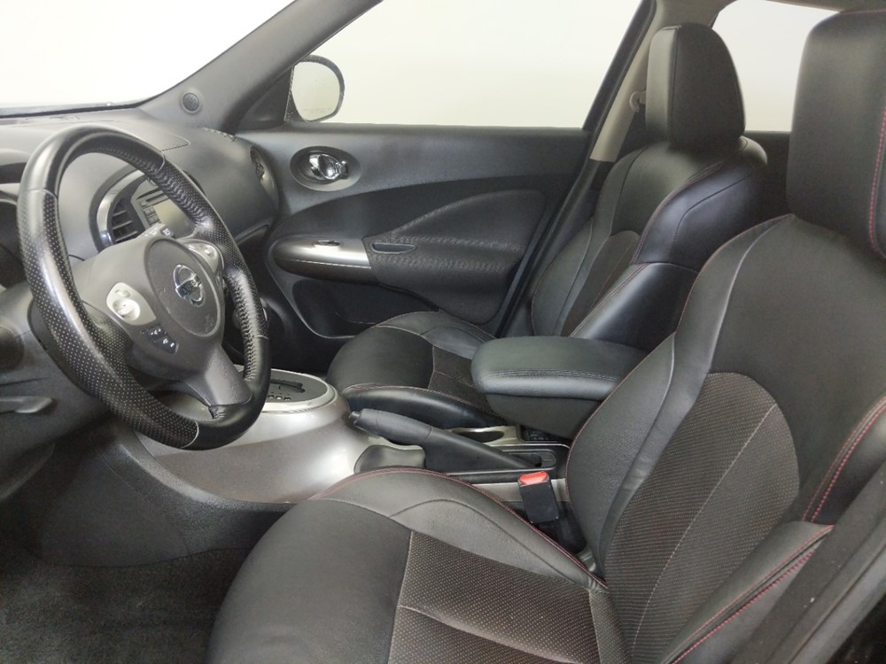 2013 Nissan JUKE - Driver Front Seat