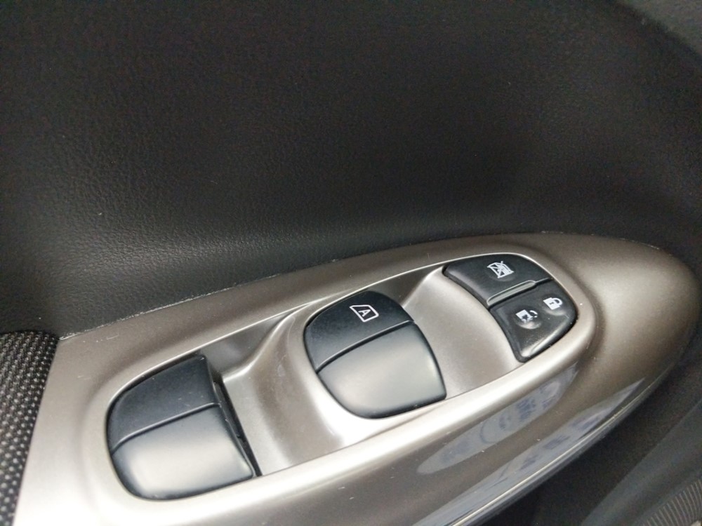 2013 Nissan JUKE - Driver Power Windows/Lock Control