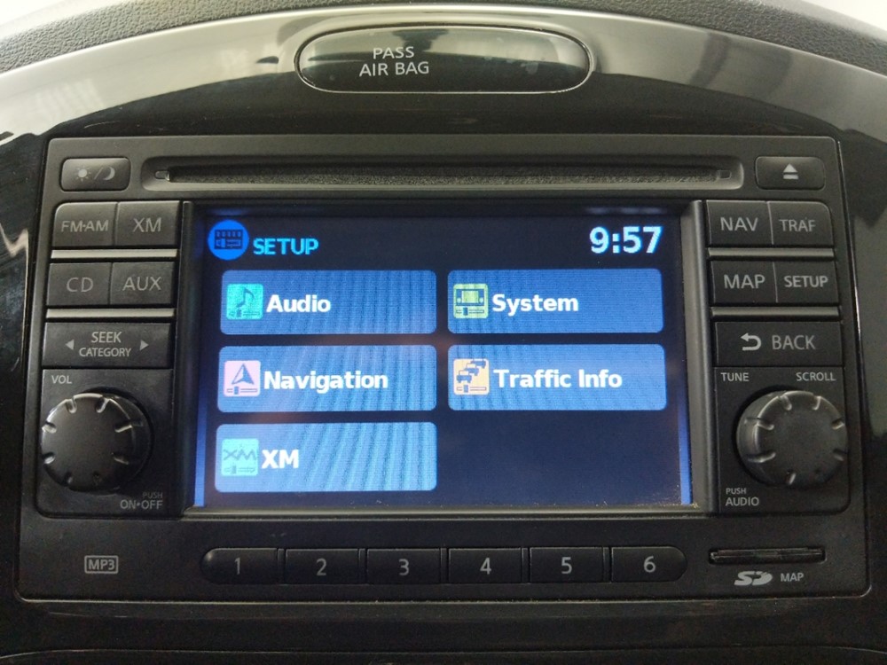 2013 Nissan JUKE - Stereo Package