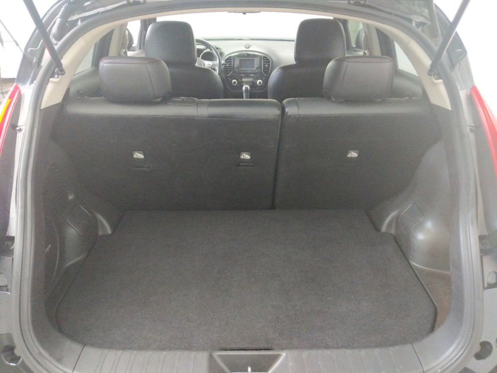 2013 Nissan JUKE - Trunk
