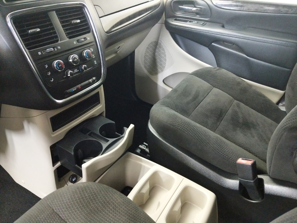 2016 Dodge Grand Caravan - Center Console/Cup Holders