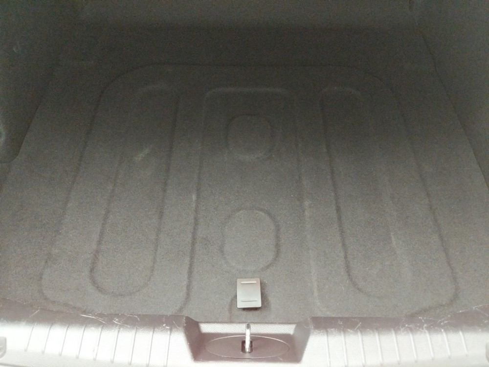 2014 Chevrolet Cruze - Trunk