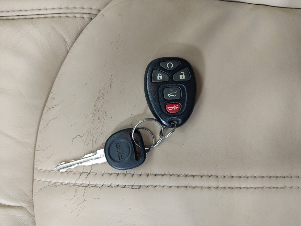 2012 GMC Acadia - Keys