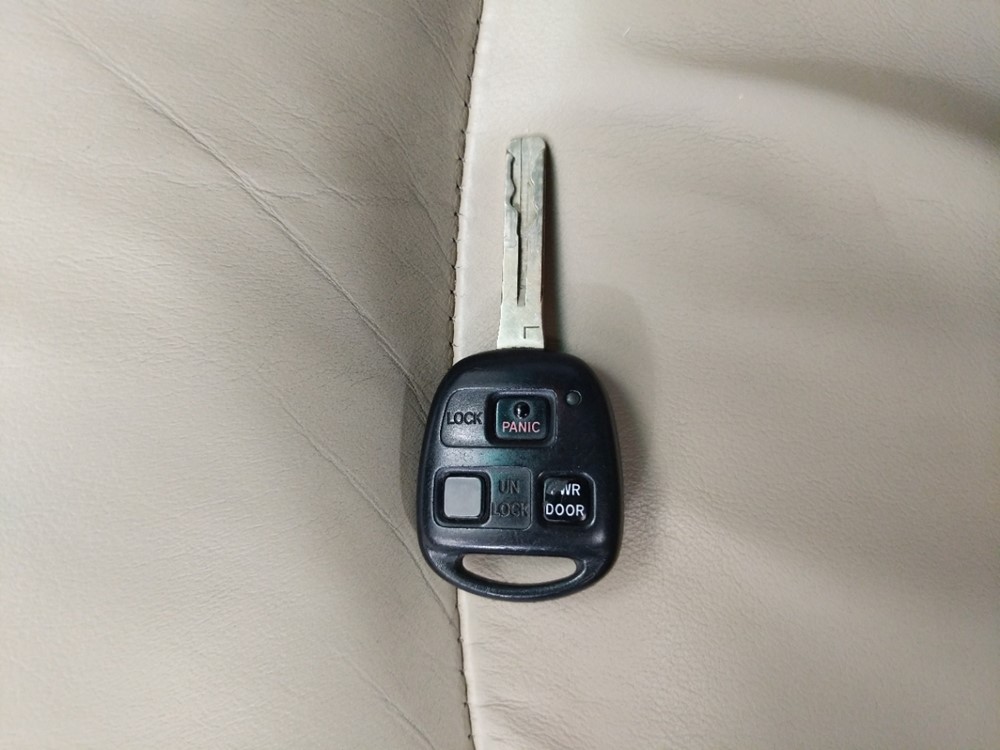 2008 Lexus RX 350 - Keys