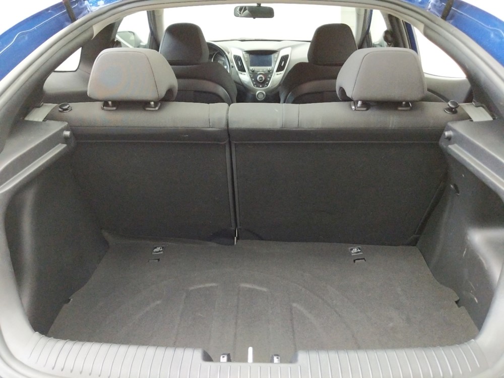 2017 Hyundai Veloster - Trunk