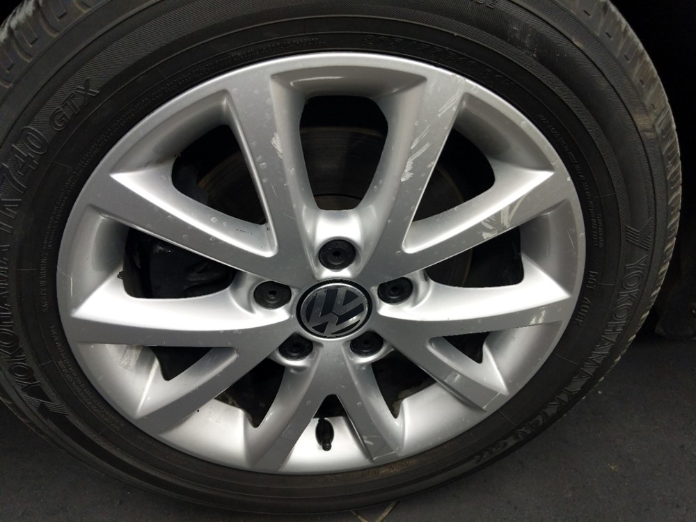 2015 Volkswagen Jetta - Wheel