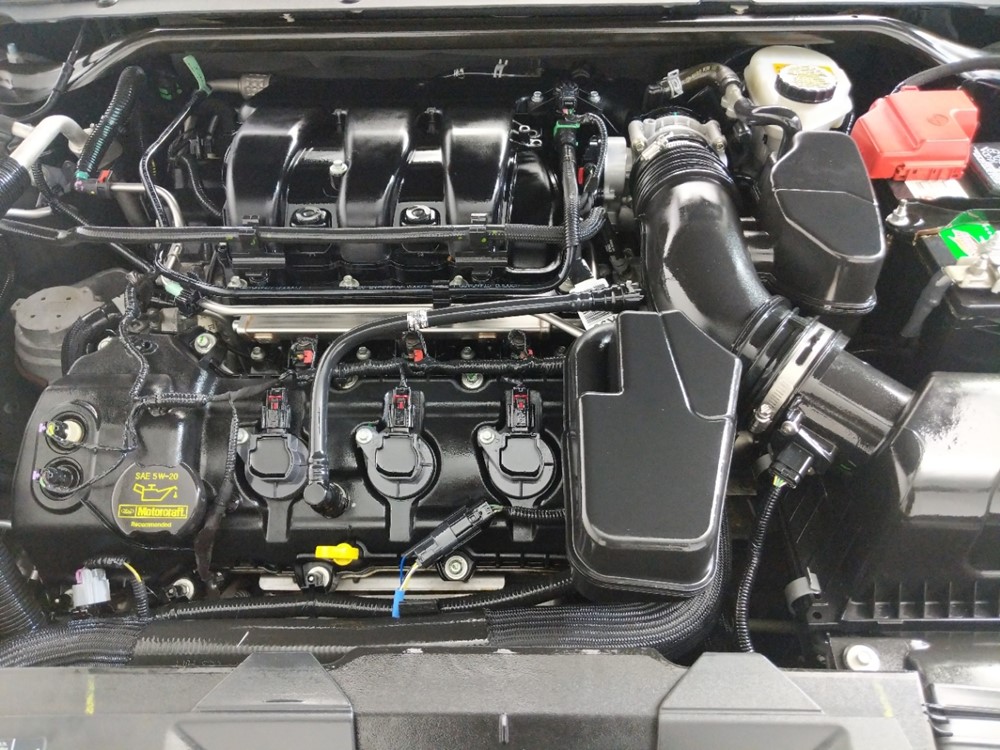 2014 Ford Taurus - Engine