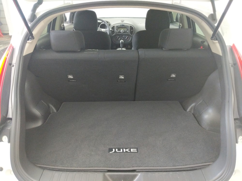 2014 Nissan JUKE - Trunk