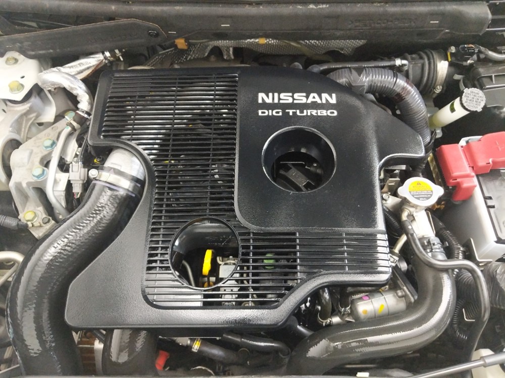 2014 Nissan JUKE - Engine