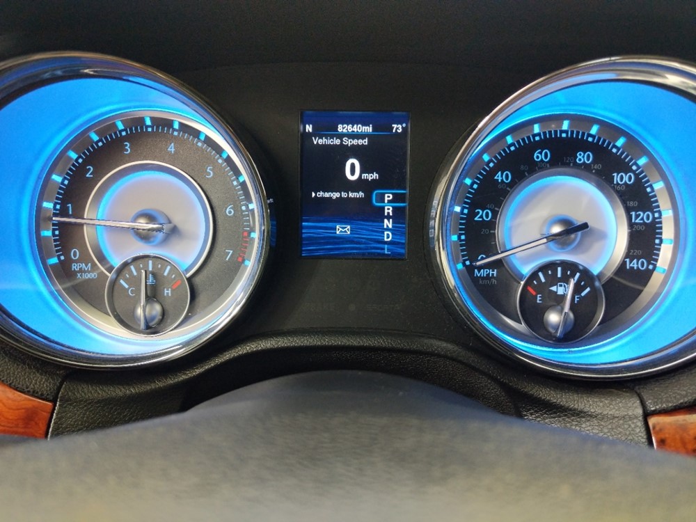 2014 Chrysler 300 - Odometer Close Up