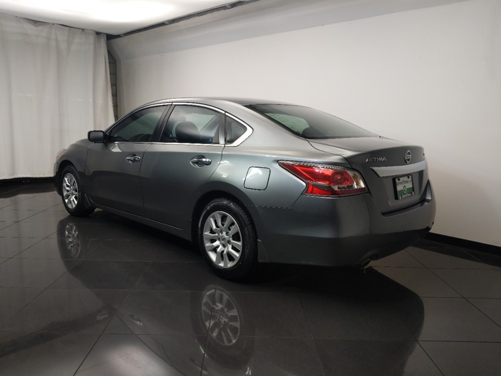 2015 Nissan Altima - Driver Rear Bumper
