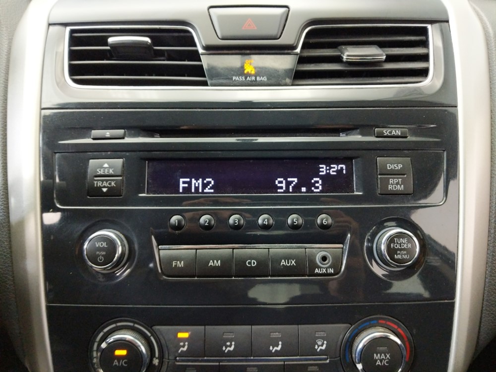 2015 Nissan Altima - Stereo Package