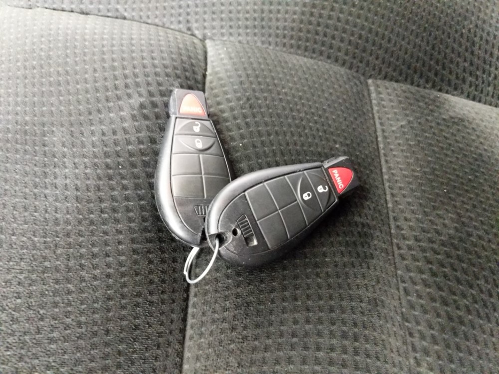 2016 Dodge Grand Caravan - Keys