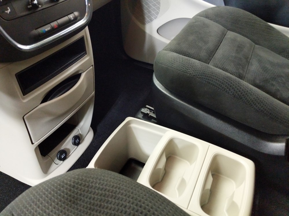 2016 Dodge Grand Caravan - Center Console/Cup Holders