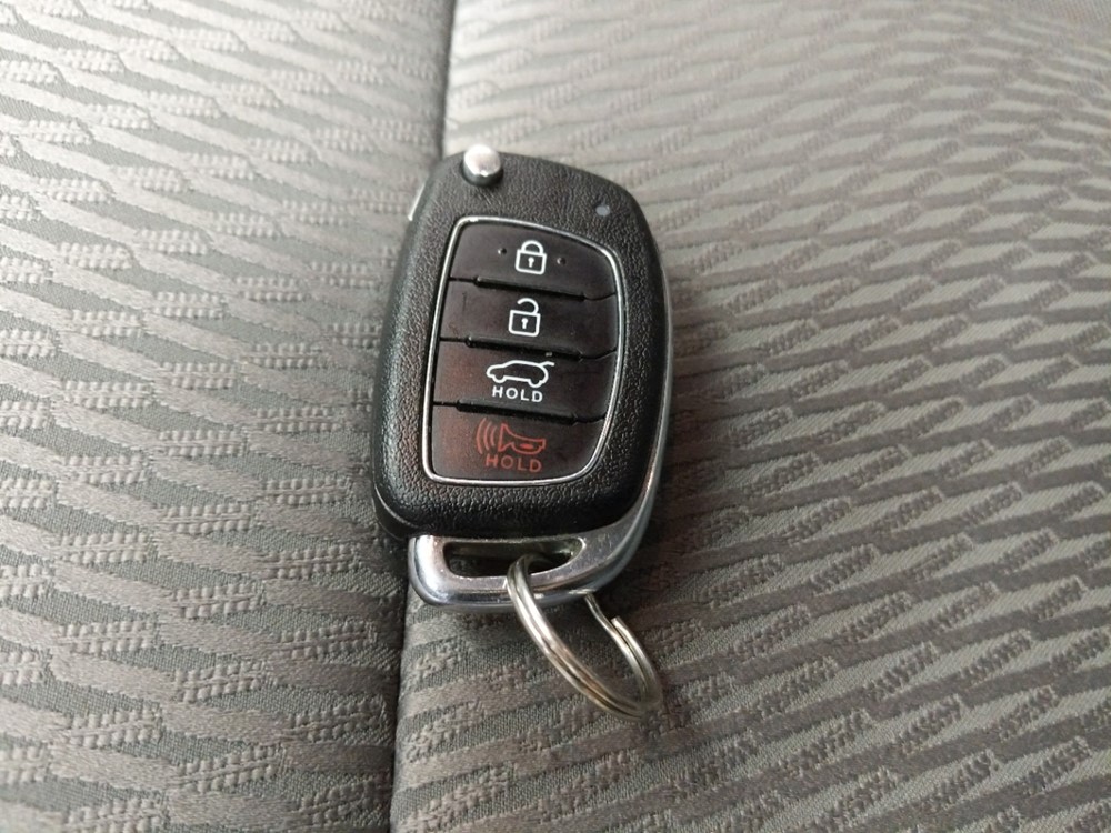 2017 Hyundai Santa Fe - Keys