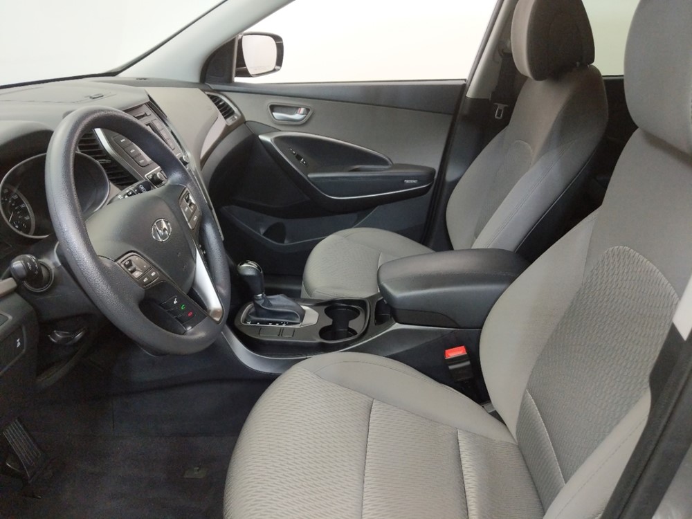 2017 Hyundai Santa Fe - Driver Front Seat