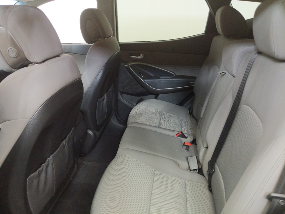 2017 Hyundai Santa Fe - Driver Rear Seat